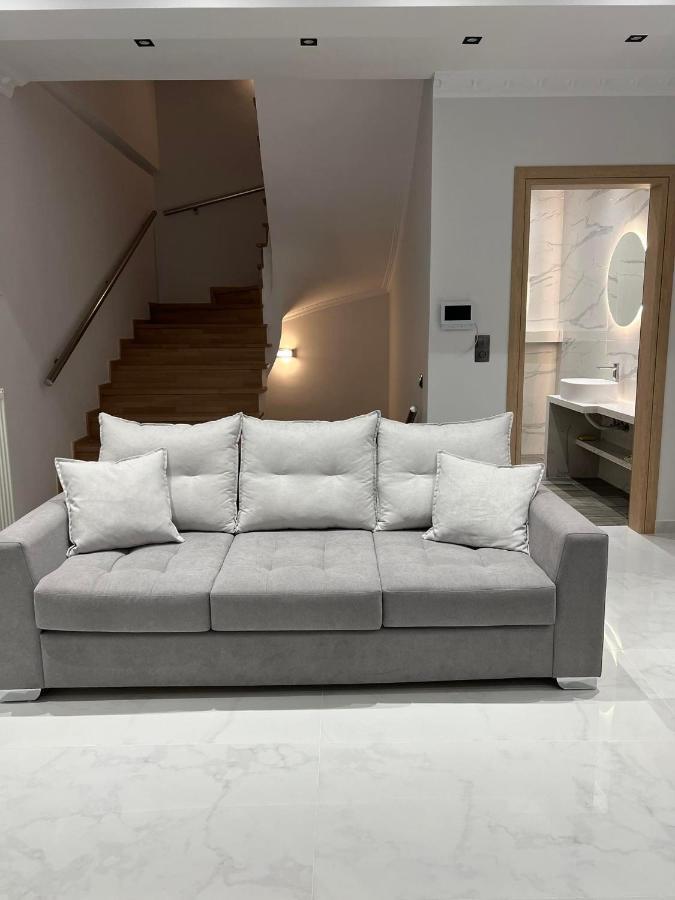 Kontis' Deluxe Furnished Apartment Loutráki Exteriér fotografie
