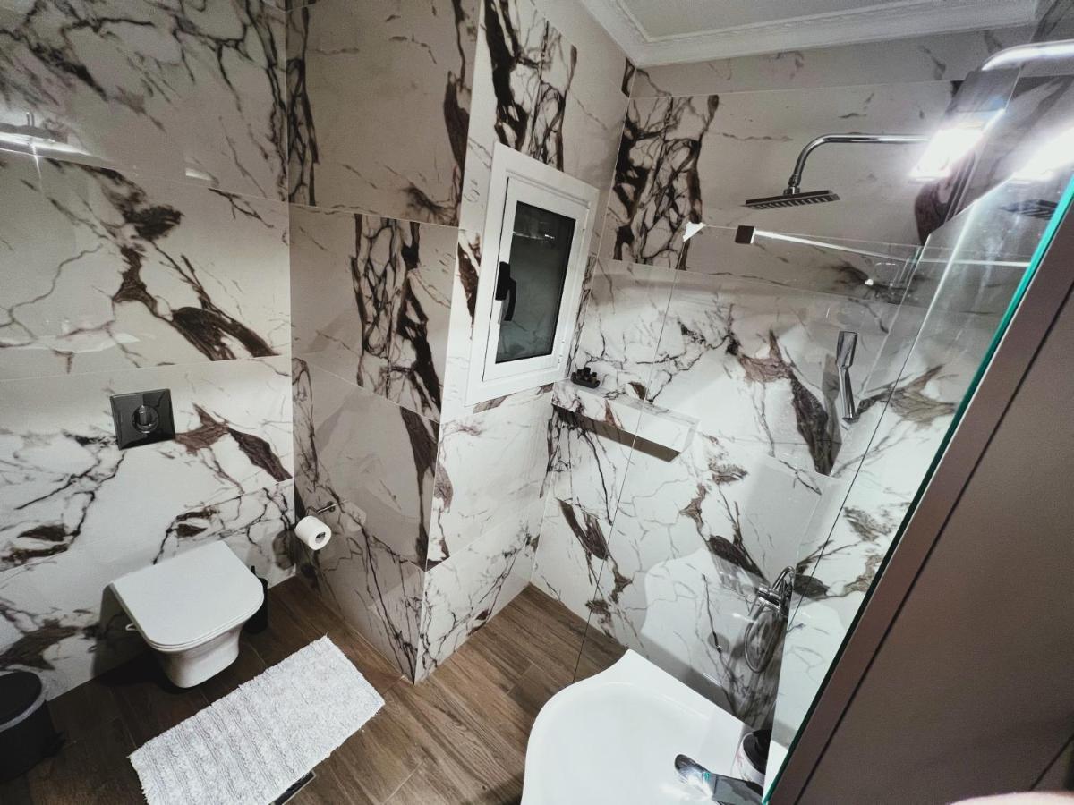 Kontis' Deluxe Furnished Apartment Loutráki Exteriér fotografie