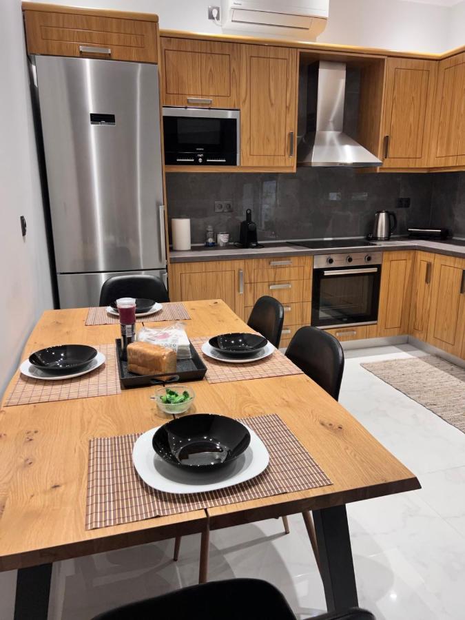 Kontis' Deluxe Furnished Apartment Loutráki Exteriér fotografie