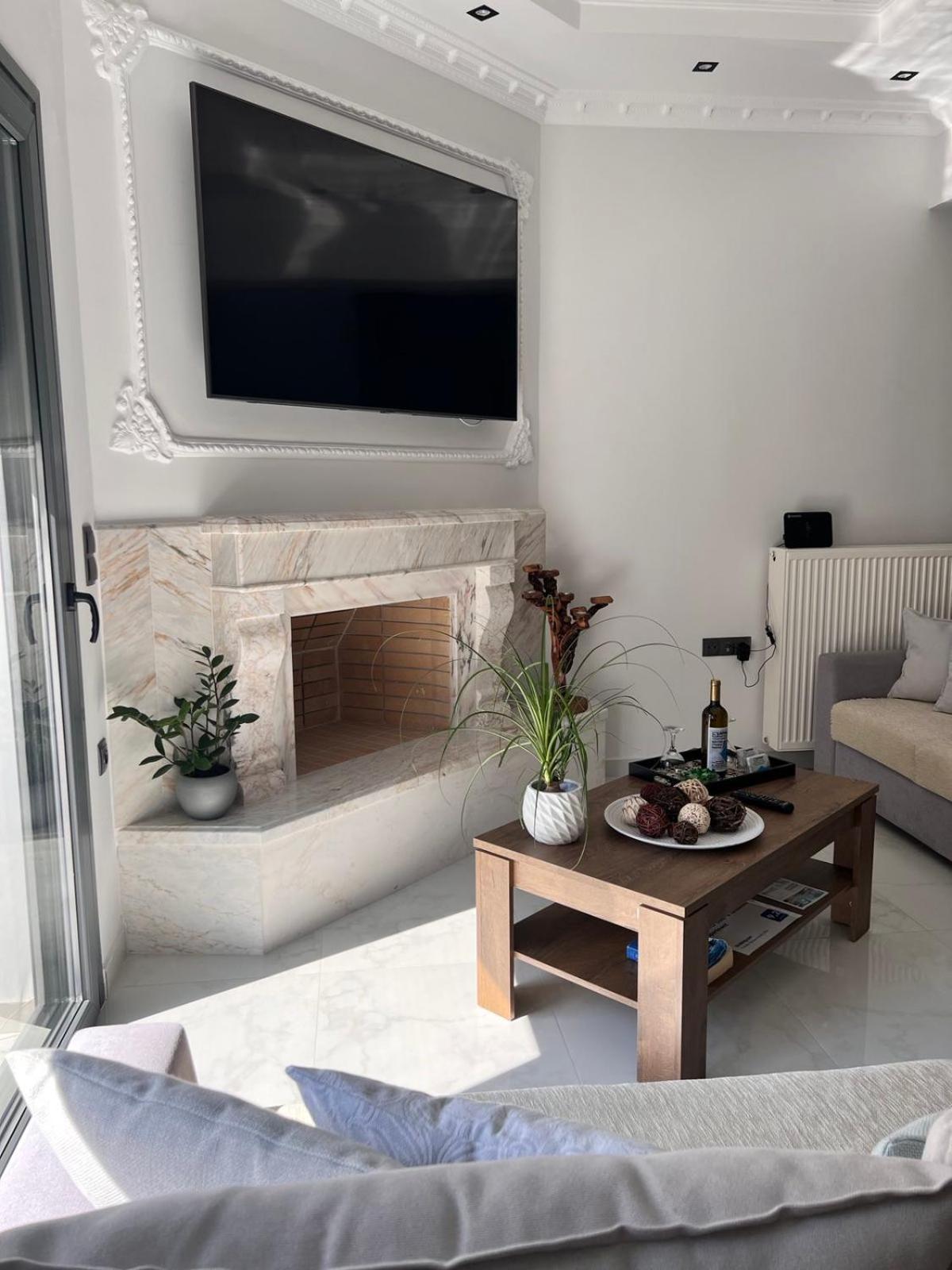 Kontis' Deluxe Furnished Apartment Loutráki Exteriér fotografie