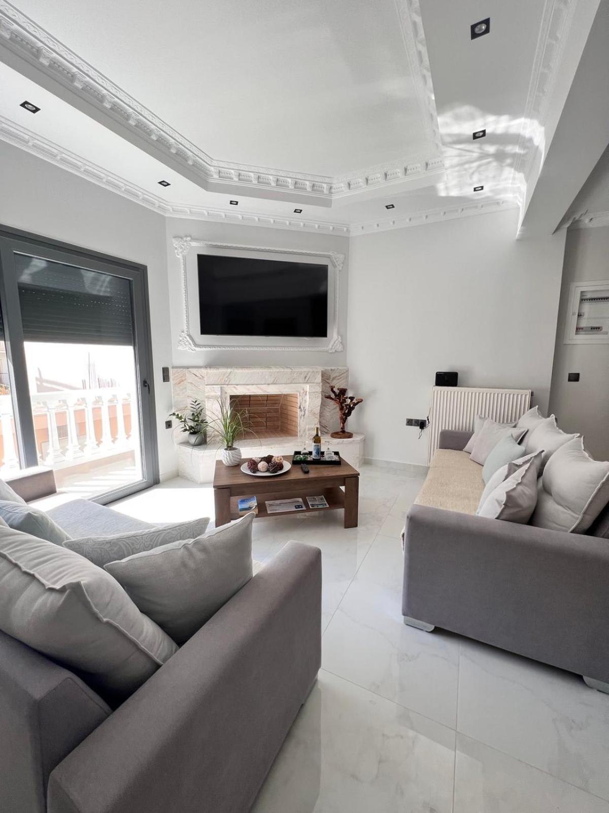 Kontis' Deluxe Furnished Apartment Loutráki Exteriér fotografie