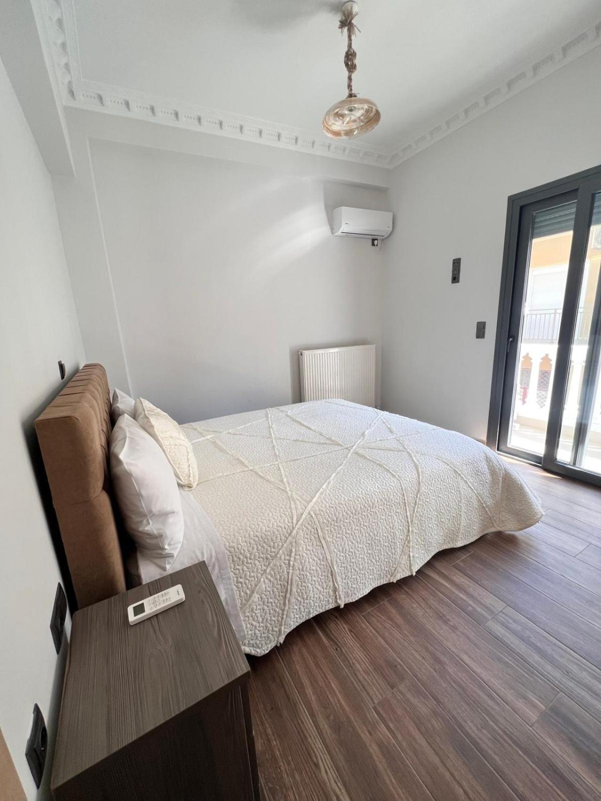 Kontis' Deluxe Furnished Apartment Loutráki Exteriér fotografie
