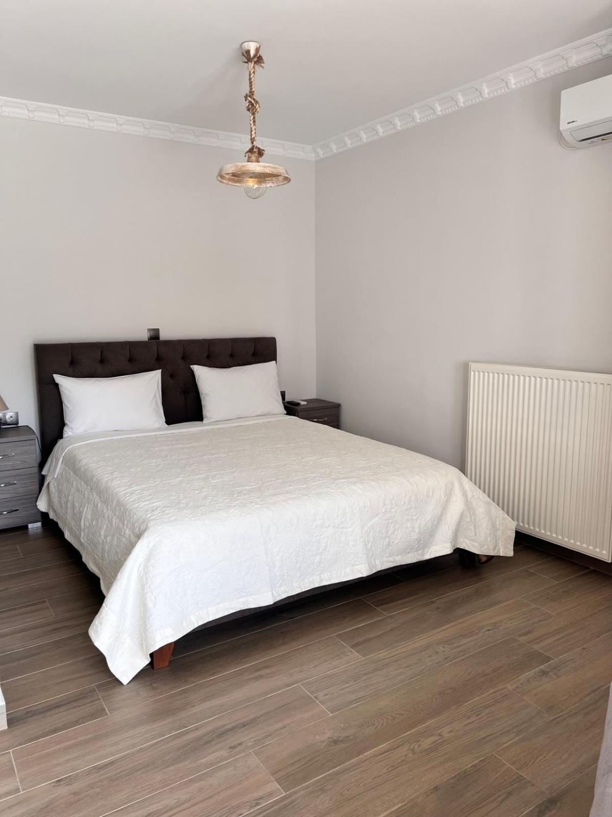 Kontis' Deluxe Furnished Apartment Loutráki Exteriér fotografie
